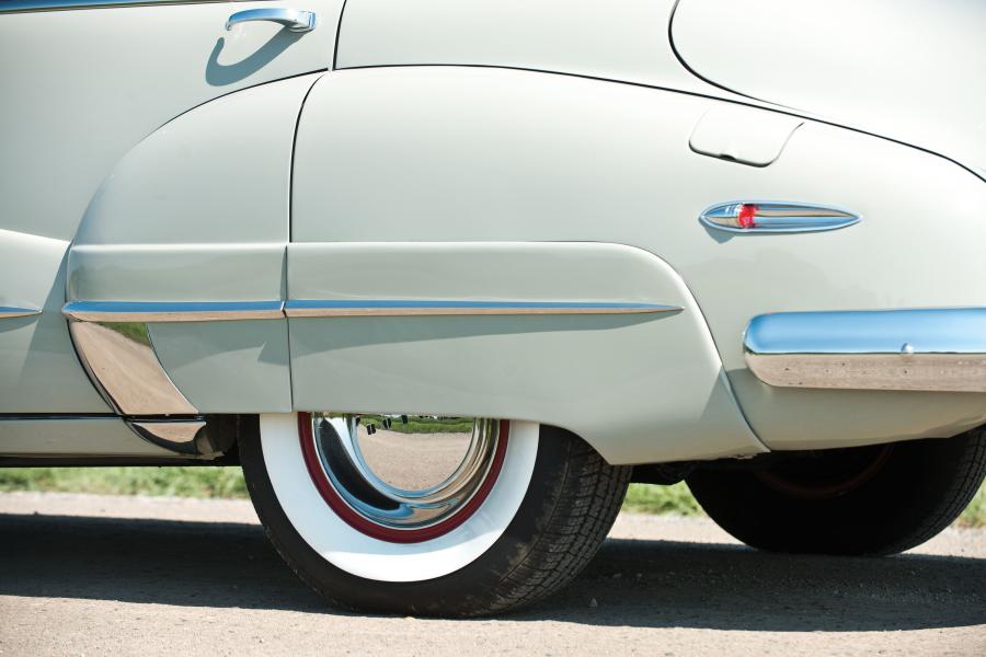 Buick Roadmaster Sedan 1948 года  (фото 15 из 26)